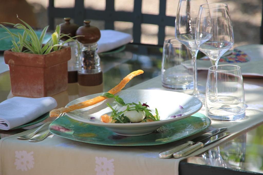 Les Chambres Du Restaurant Le Castellaras - Teritoria Fayence Kültér fotó